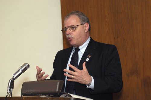Gene Spafford introduces Keynote speaker, Howard Schmidt, Special Assistant to the President of the United States for Cybersecurity.