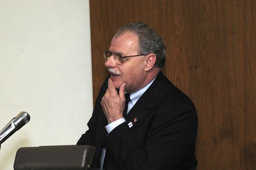 Gene Spafford introduces Keynote speaker, Howard Schmidt, Special Assistant to the President of the United States for Cybersecurity.