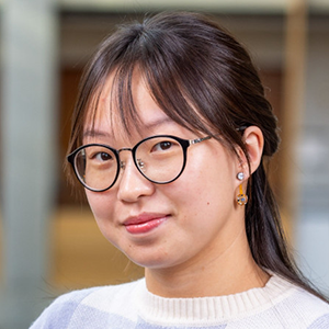 Head shot photo of Qiuyue Xue